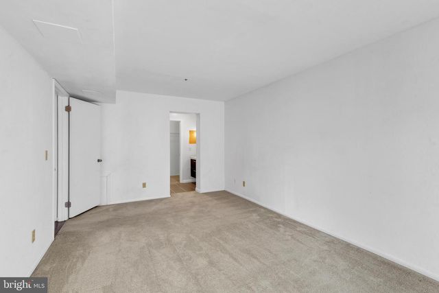 207 MICHELLE COURT, Newark, DE 19711
