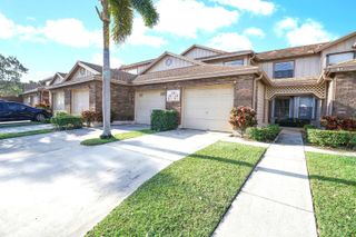 300 Crosswinds Drive E2, Greenacres, FL 33413
