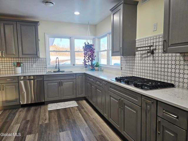 730 McKay Road, Amsterdam, NY 12010