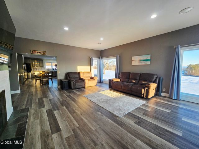 730 McKay Road, Amsterdam, NY 12010