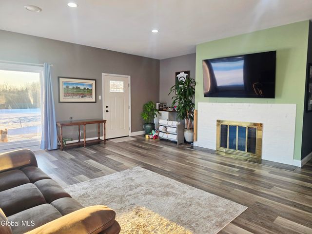 730 McKay Road, Amsterdam, NY 12010