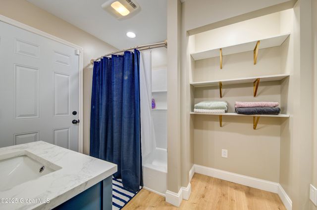 730 McKay Road, Amsterdam, NY 12010