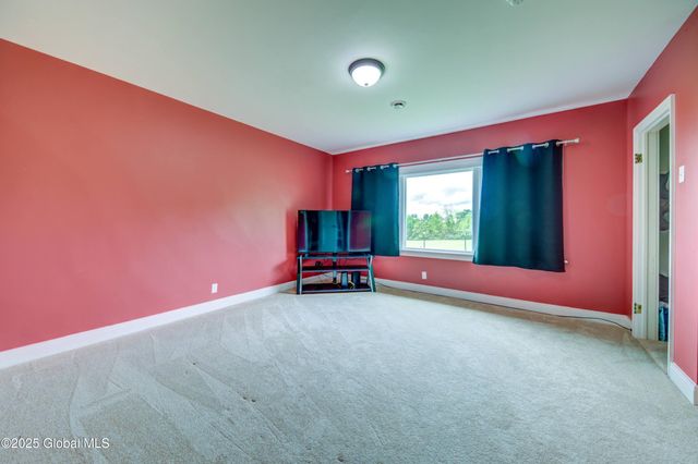 730 McKay Road, Amsterdam, NY 12010