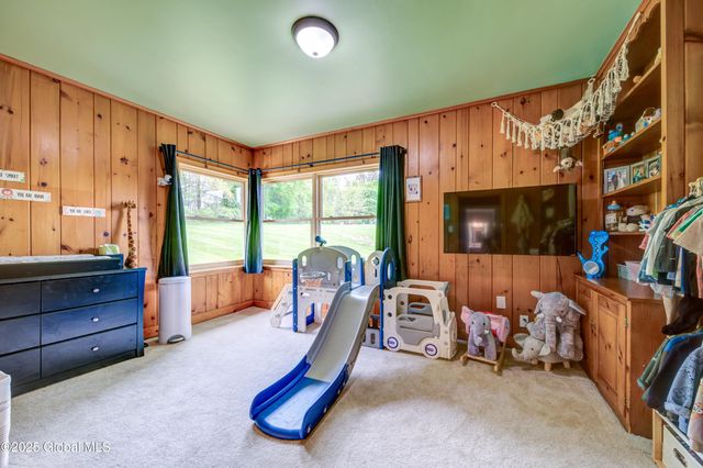 730 McKay Road, Amsterdam, NY 12010