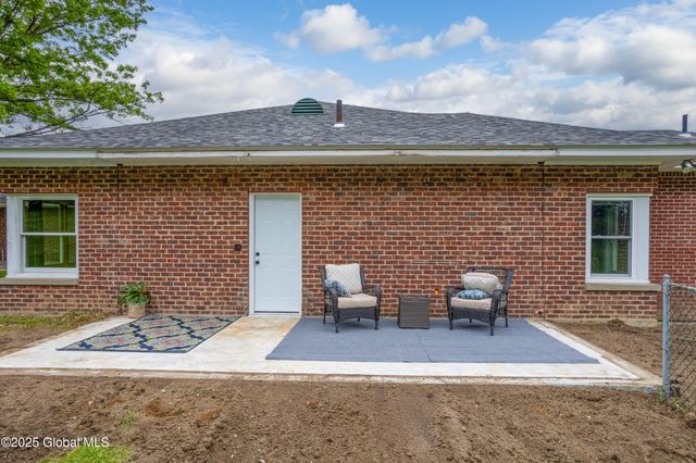 730 McKay Road, Amsterdam, NY 12010