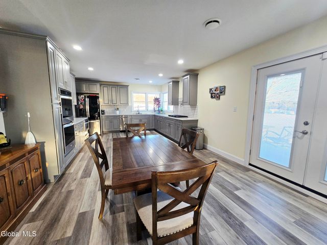 730 McKay Road, Amsterdam, NY 12010