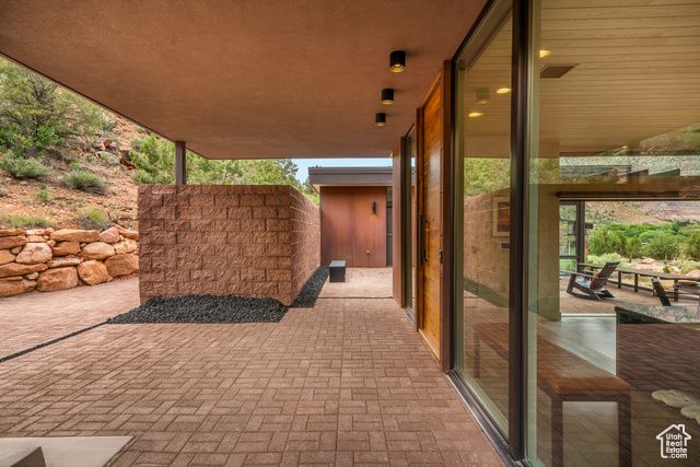 112 CANYON CV, Springdale, UT 84767