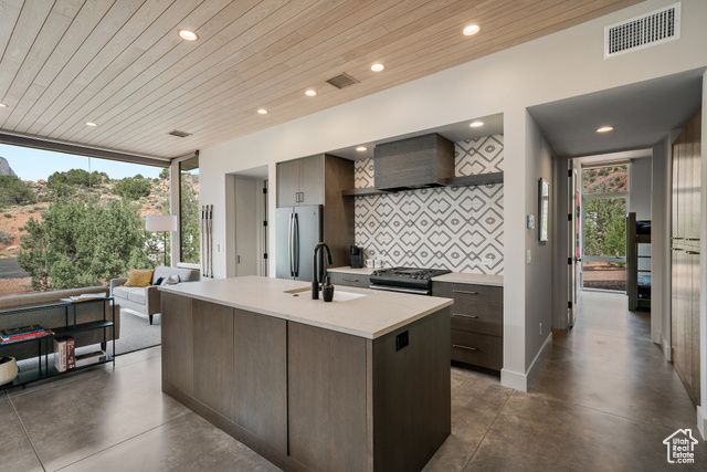 112 CANYON CV, Springdale, UT 84767