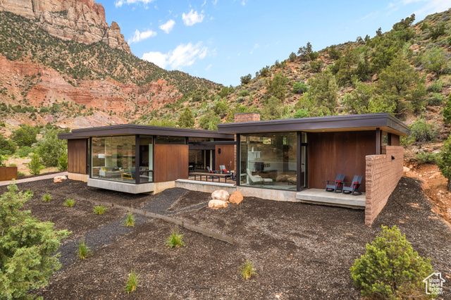 112 CANYON CV, Springdale, UT 84767