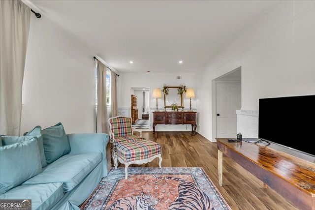 2223 E De Renne Avenue, Savannah, GA 31406