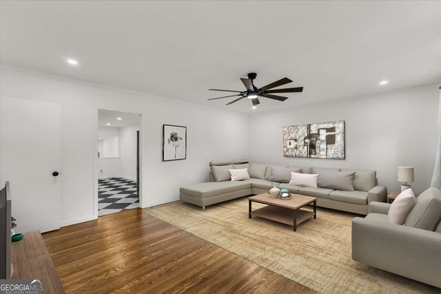 2223 E De Renne Avenue, Savannah, GA 31406