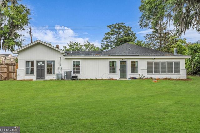 2223 E De Renne Avenue, Savannah, GA 31406