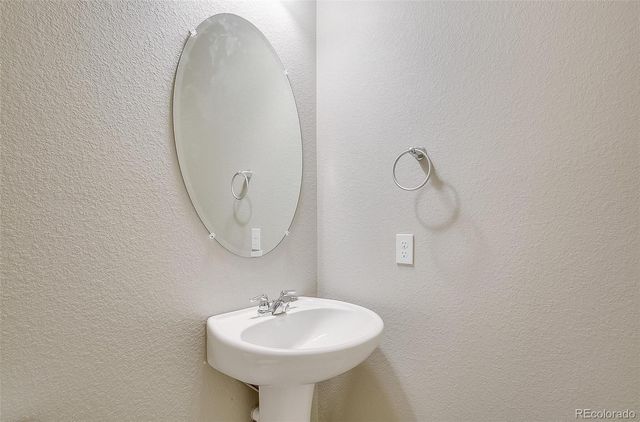 9895 Ceylon Court, Commerce City, CO 80022