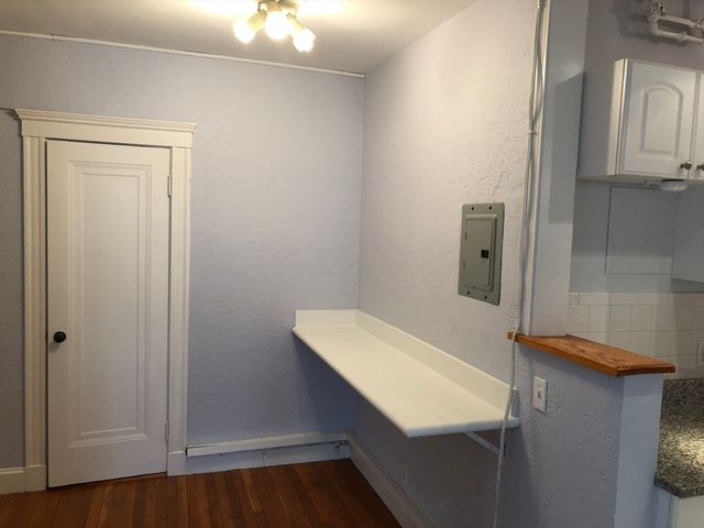 1949 Commonwealth Ave 21, Boston, MA 02135