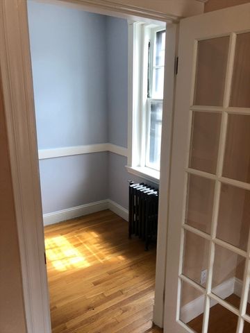 1949 Commonwealth Ave 21, Boston, MA 02135