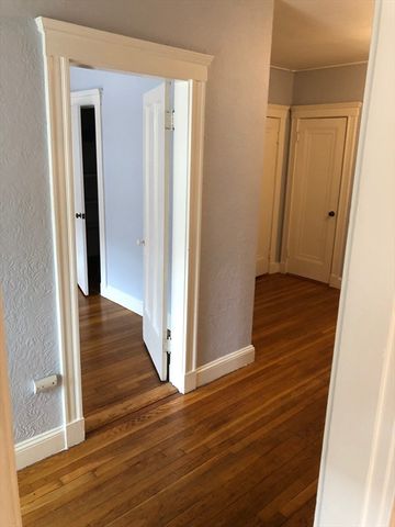 1949 Commonwealth Ave 21, Boston, MA 02135