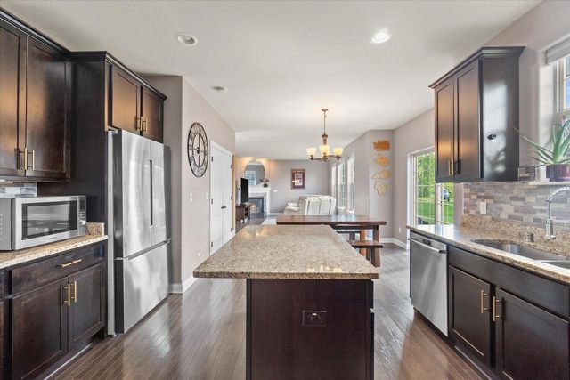 7989 S River COURT, Franklin, WI 53132