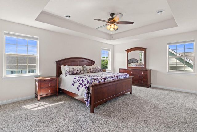 7989 S River COURT, Franklin, WI 53132