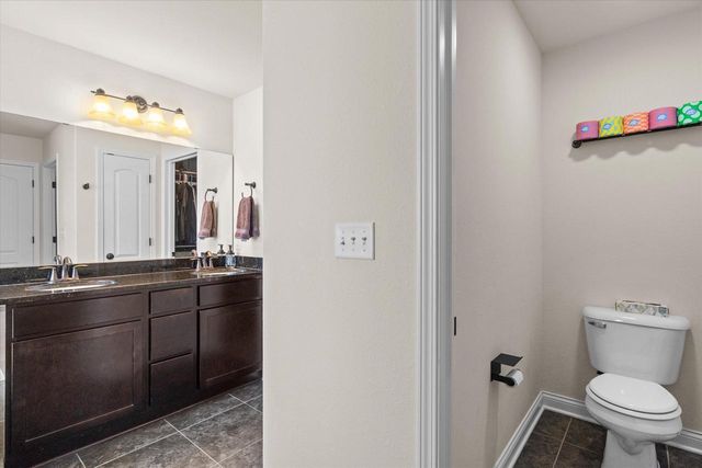 7989 S River COURT, Franklin, WI 53132