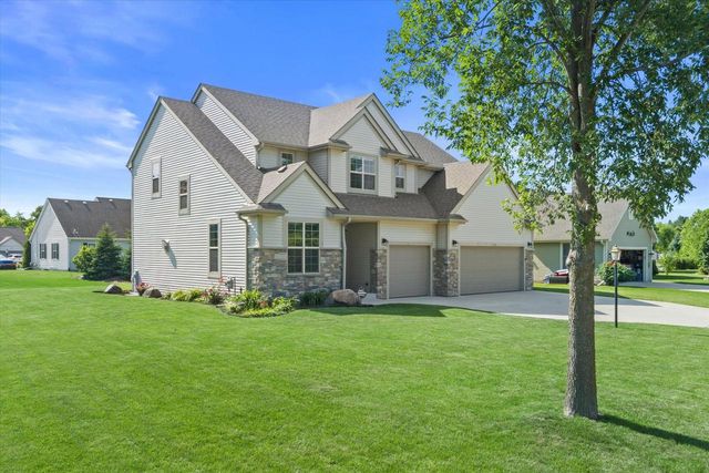 7989 S River COURT, Franklin, WI 53132
