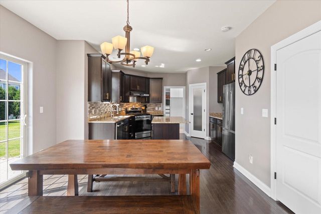 7989 S River COURT, Franklin, WI 53132