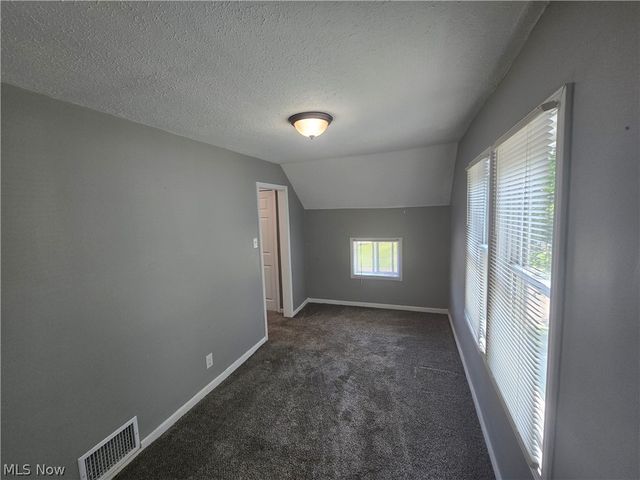 2250 4th Street SW, Akron, OH 44314