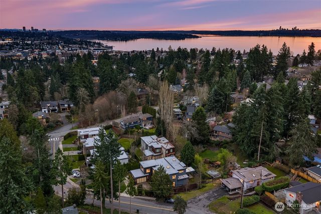 1525 4th Street, Kirkland, WA 98033