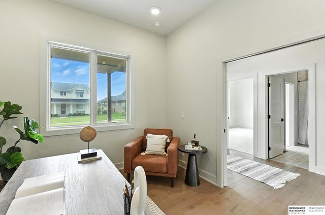 5915 N 169 Street, Omaha, NE 68116