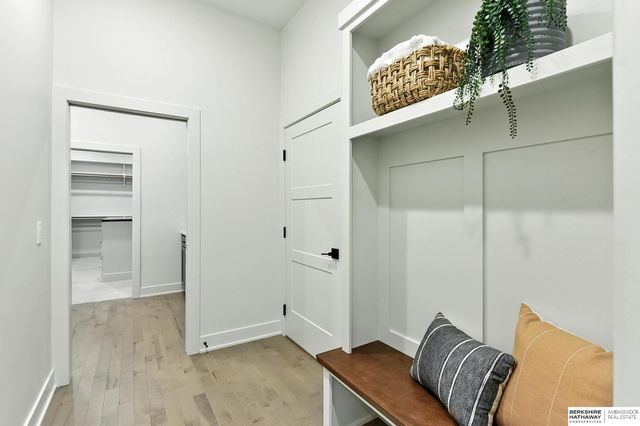 5915 N 169 Street, Omaha, NE 68116