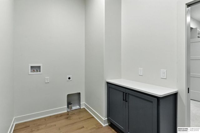 5915 N 169 Street, Omaha, NE 68116