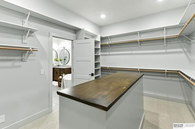 5915 N 169 Street, Omaha, NE 68116