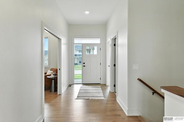 5915 N 169 Street, Omaha, NE 68116