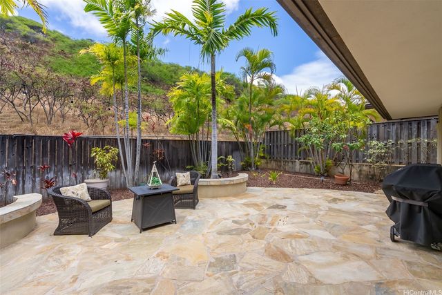 1016 Koko Uka Place, Honolulu, HI 96825