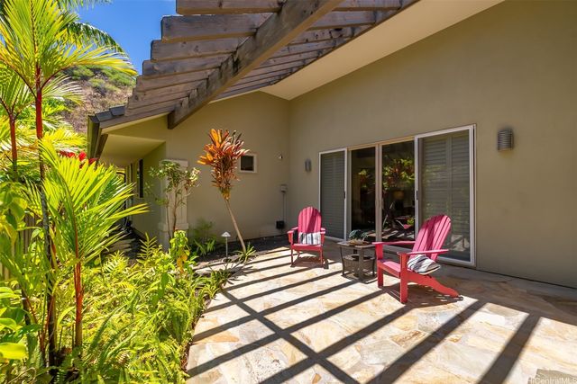 1016 Koko Uka Place, Honolulu, HI 96825