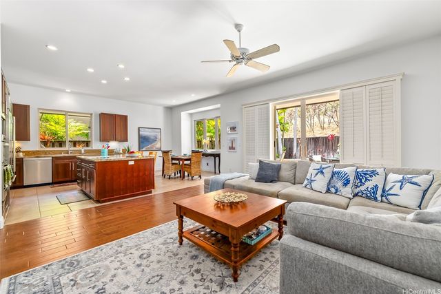 1016 Koko Uka Place, Honolulu, HI 96825