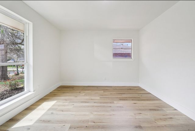 1835 E Cedar Elm Drive, Arlington, TX 76012