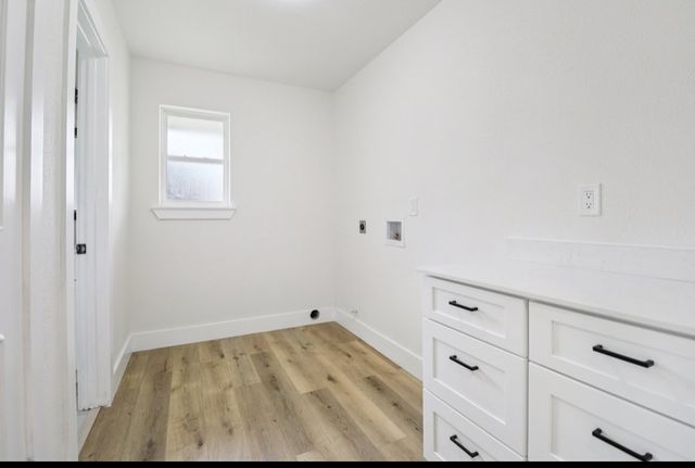 1835 E Cedar Elm Drive, Arlington, TX 76012