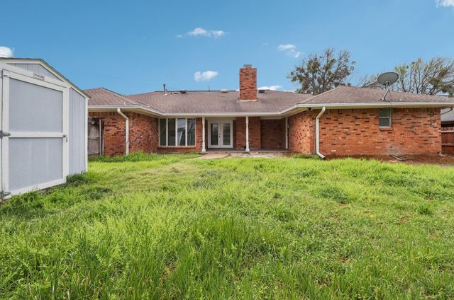 1835 E Cedar Elm Drive, Arlington, TX 76012