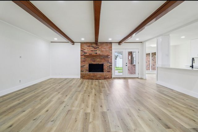 1835 E Cedar Elm Drive, Arlington, TX 76012