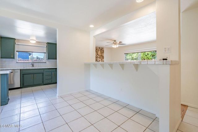 1421 Lowery Street, Simi Valley, CA 93065