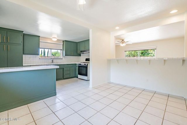 1421 Lowery Street, Simi Valley, CA 93065