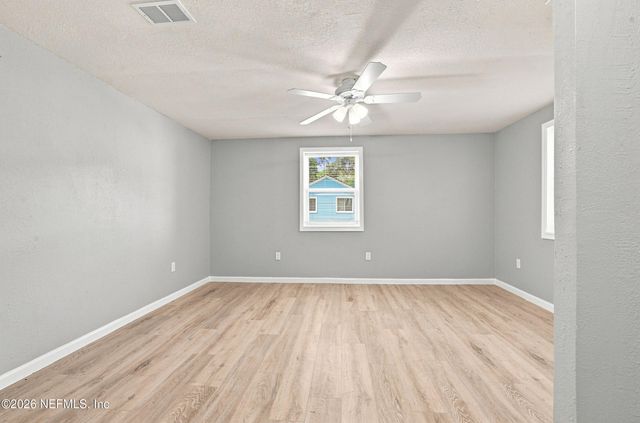 3261 TIGER HOLE Road, Jacksonville, FL 32216