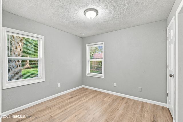 3261 TIGER HOLE Road, Jacksonville, FL 32216