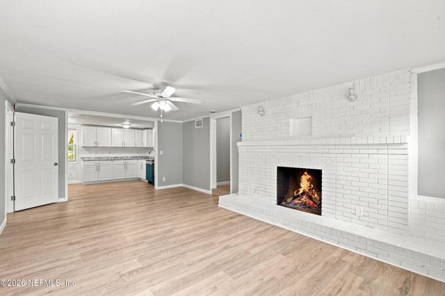 3261 TIGER HOLE Road, Jacksonville, FL 32216