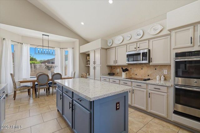 3136 E BROOKWOOD Court, Phoenix, AZ 85048