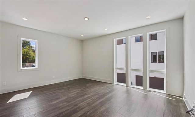 53 Reynolds Square Lane, Atlanta, GA 30307