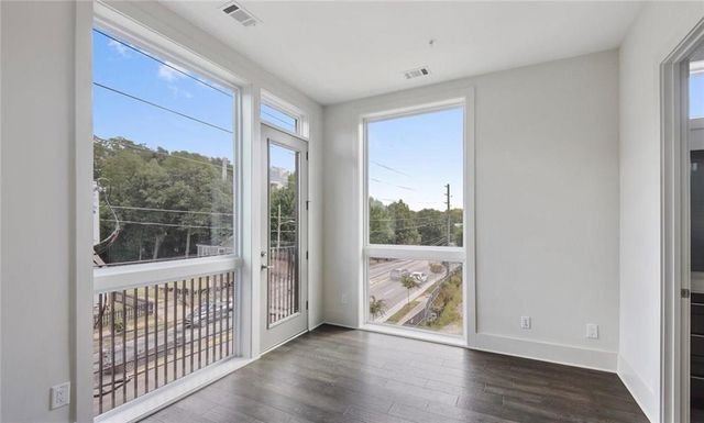 53 Reynolds Square Lane, Atlanta, GA 30307