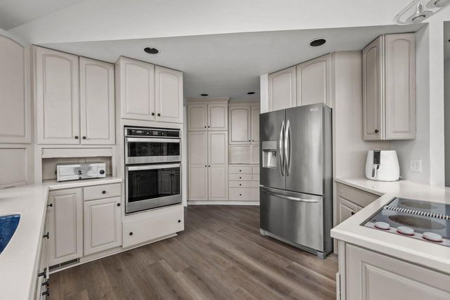 W8255 BUTTERCUP COURT, Wautoma, WI 54960