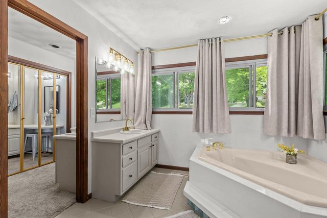 W8255 BUTTERCUP COURT, Wautoma, WI 54960