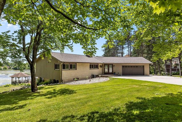 W8255 BUTTERCUP COURT, Wautoma, WI 54960
